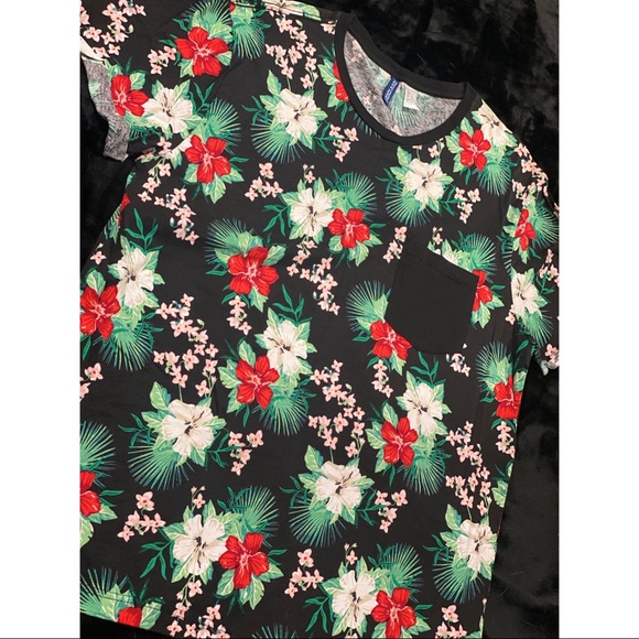 H&M Men’s Graphic Floral T-Shirt - Picture 2 of 3
